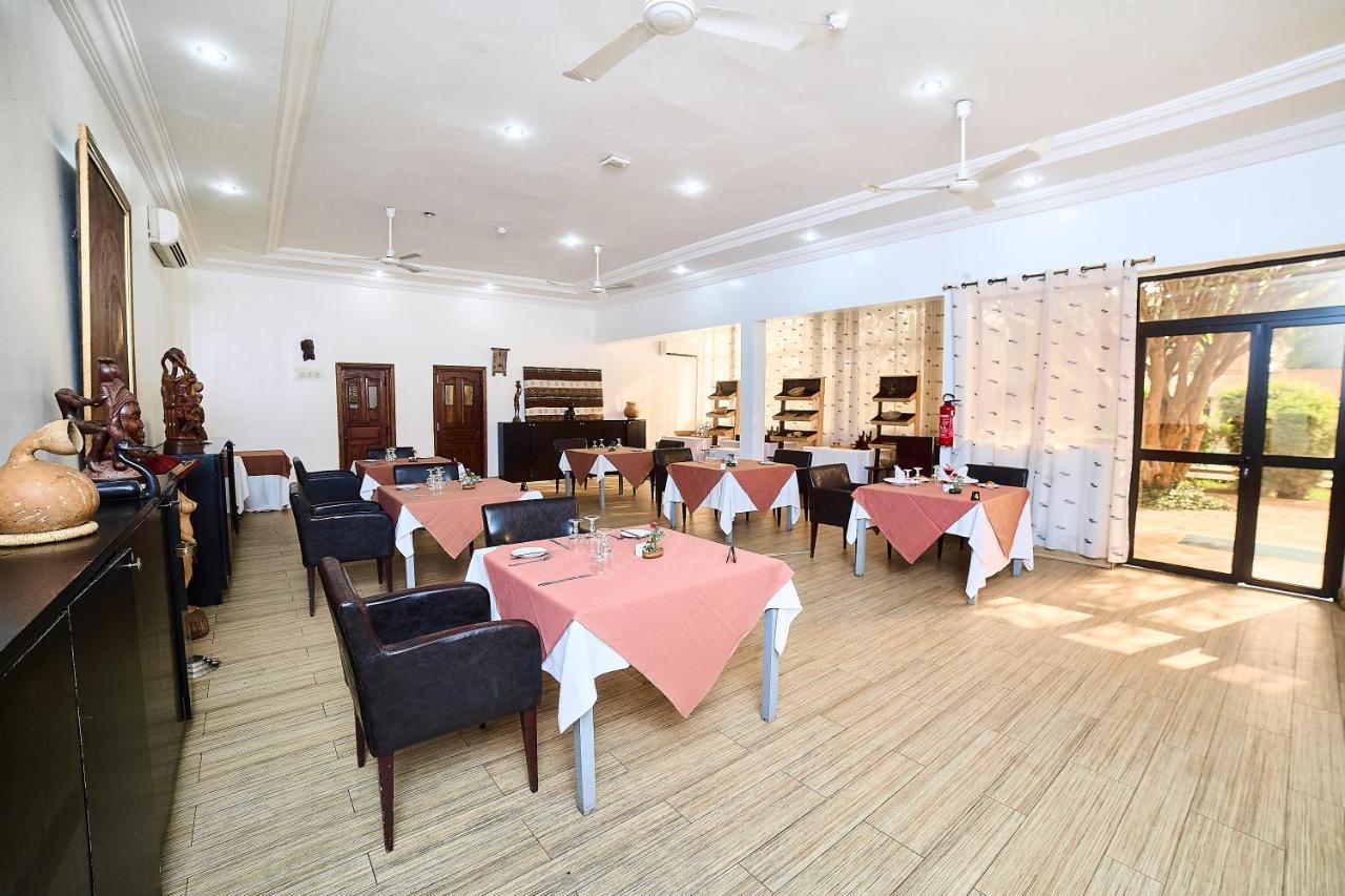 Dunia Hotel Bamako Centre Екстер'єр фото